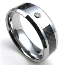 Elegante Form, Farbbrillanz Und Eine Lange Geschichte: Titanring
