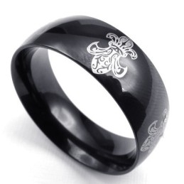 Schönes Design Zarte Farben Ausgezeichnete Qualität Titan Ring