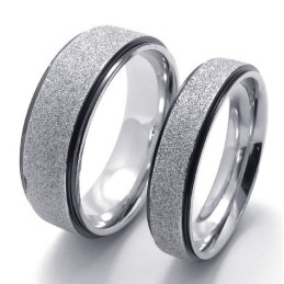 Ausgefeilte Technologie Farbbrillanz Hochwertiger Titanring