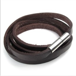 Geschicktes Design Zarte Farben Zuverlässige Qualität Titan Lederarmband