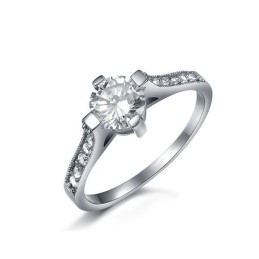 Langlebiger Weiblicher Titanring Mit Strass