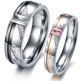 Hochwertiger Titanring Für Verliebte Mit Strass