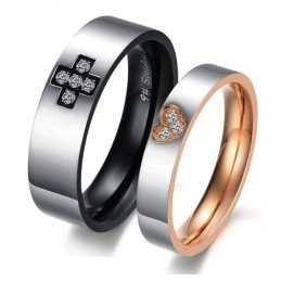 Hochwertiger Kreuz-Titanring Für Verliebte