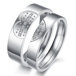 Hochwertiger Sweetheart Titanring Für Verliebte Mit Strass