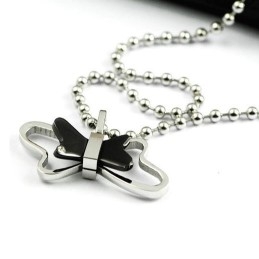 Anmutiger, Exquisiter Schmetterlings-Halskettenanhänger Aus Titan