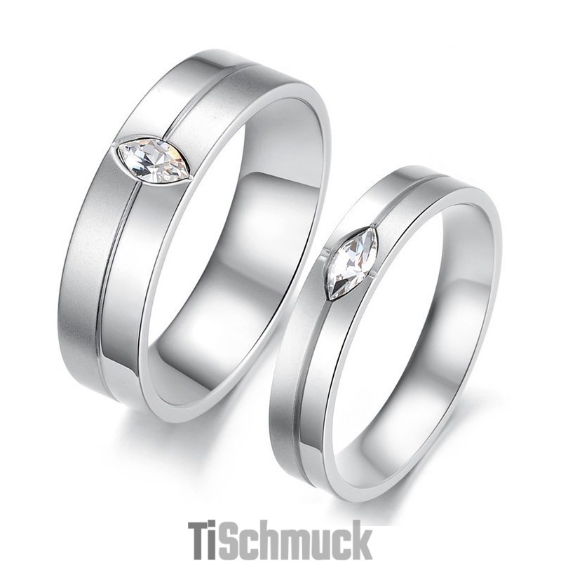 Hochwertiger Titanring Für Verliebte Mit Strass Hochwertiger Titanring Für Verliebte Mit Strass