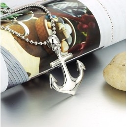 Weltweit Bekannte Kreuz-Halskette Aus Titan