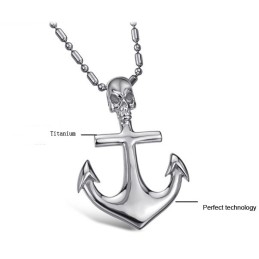 Weltweit Bekannte Kreuz-Halskette Aus Titan