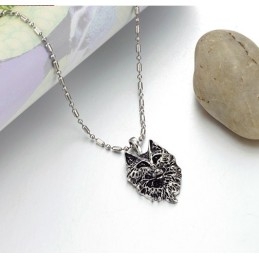 Komplett In Spezifikationen Männliche Halskette Aus Titan Mit Dem Wolfstotem