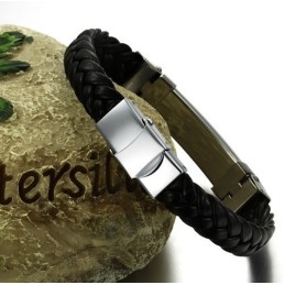 Klassischer Armreif Aus Titanleder In Zuverlässiger Qualität