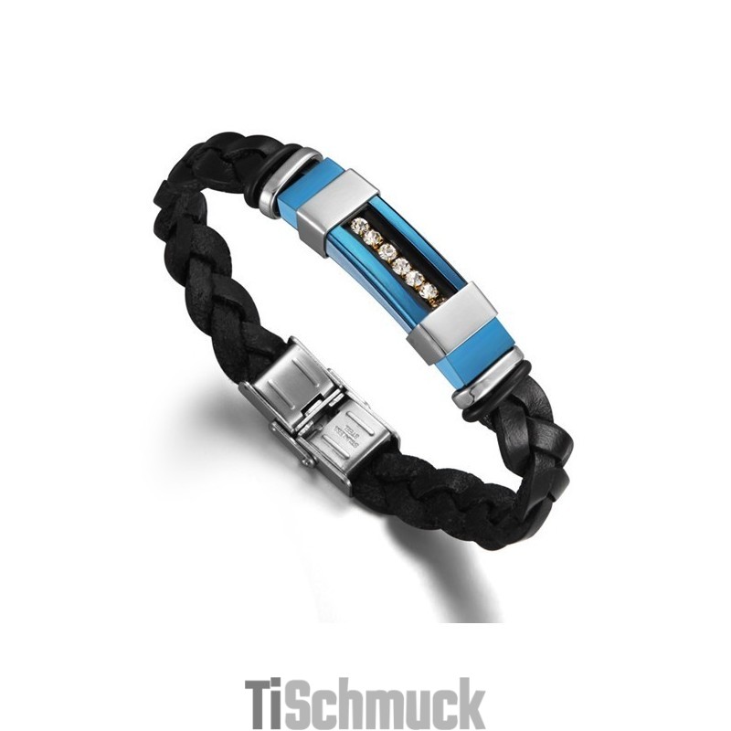 Große Auswahl An Männlichen Titan-Lederarmbändern