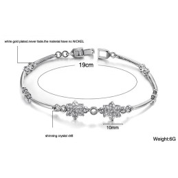 Die Königin Der Qualität Weibliche Pflaumenblütenform Platiniertes Titanarmband Mit Diamant