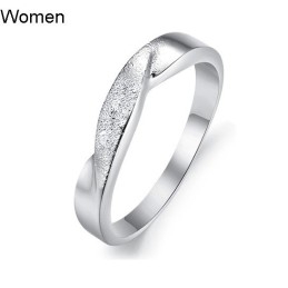 Um Eine Lange Geschichte Zu Haben: Platinierter Titanring Für Liebhaber