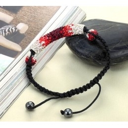 Langlebiges, Weibliches Armband In Kugelform Mit Kristallen