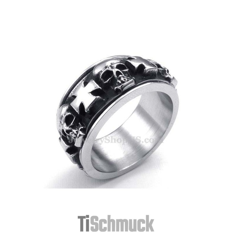 Titanring Mit Rundem Kreuz Und Totenkopf Titanring Mit Rundem Kreuz Und Totenkopf