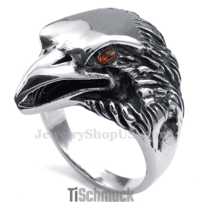 Titan-Adlerring Mit Roten Augen