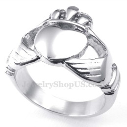 Titanring Mit Herzanhänger Und Umarmungen