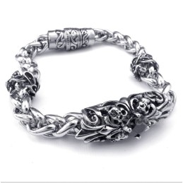 Herrenarmband Aus Titanguss Mit Schwarzen Diamanten