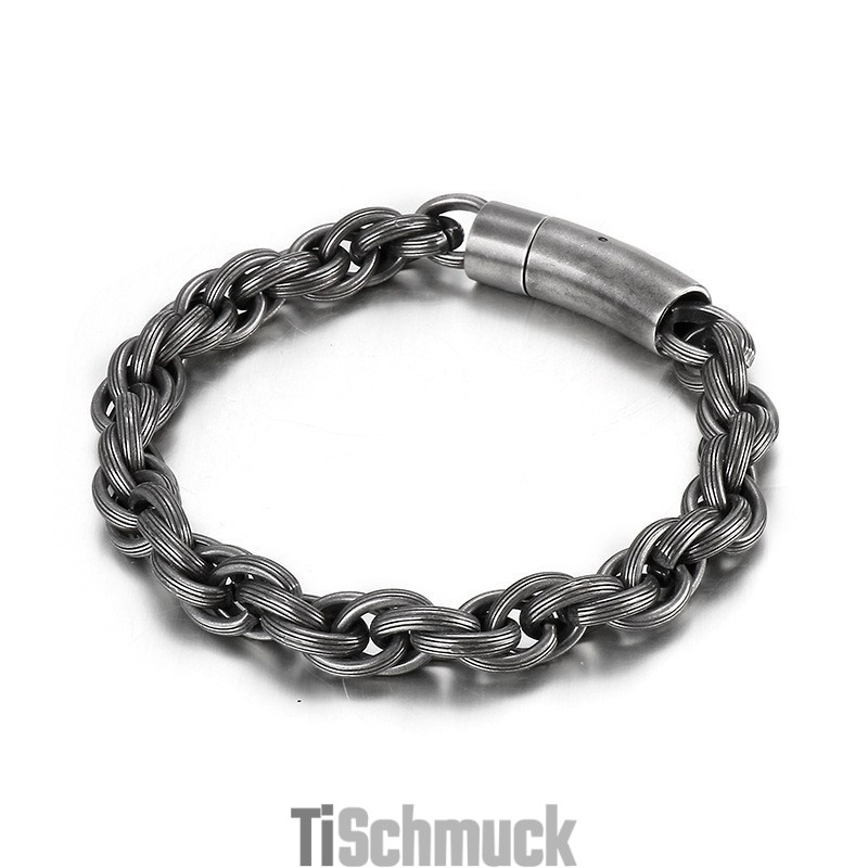 Schlichtes Biker-Titan-Armband Im Schicken Modestil Für Männer