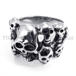 Titanring Mit Totenkopf