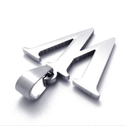 Titananhänger Mit Dem Buchstaben „W“